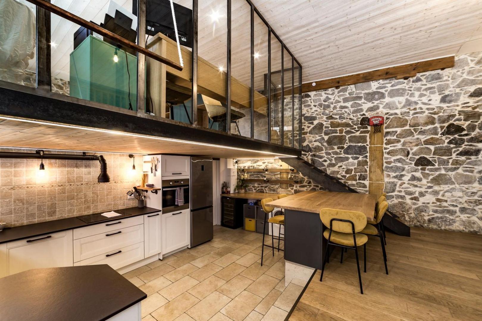 Le Duplex Des Pentes Ail Apartment Lyon Bagian luar foto