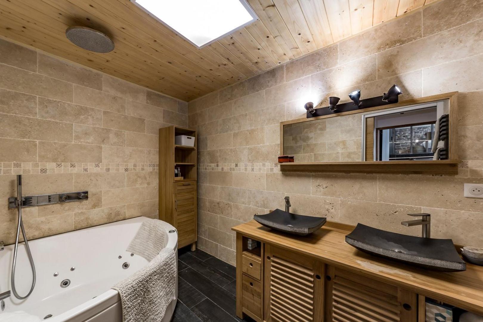 Le Duplex Des Pentes Ail Apartment Lyon Bagian luar foto