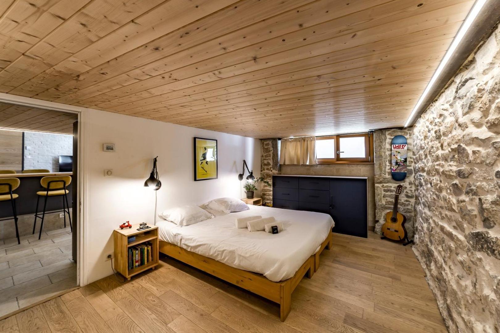 Le Duplex Des Pentes Ail Apartment Lyon Bagian luar foto