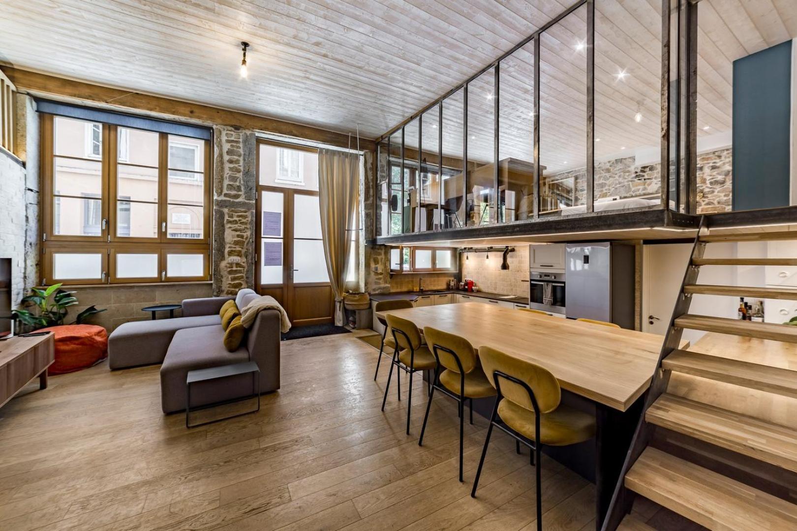 Le Duplex Des Pentes Ail Apartment Lyon Bagian luar foto