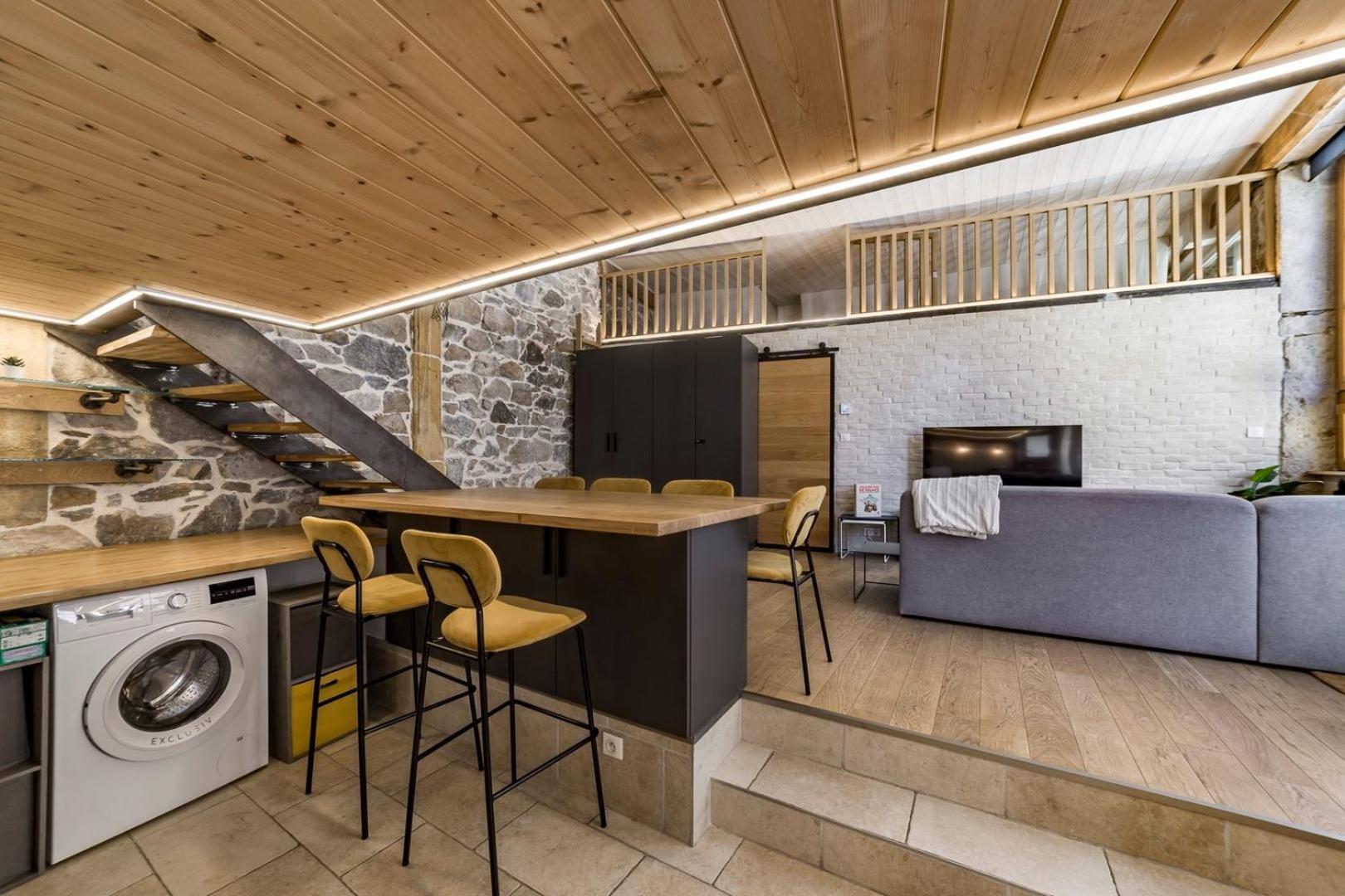 Le Duplex Des Pentes Ail Apartment Lyon Bagian luar foto
