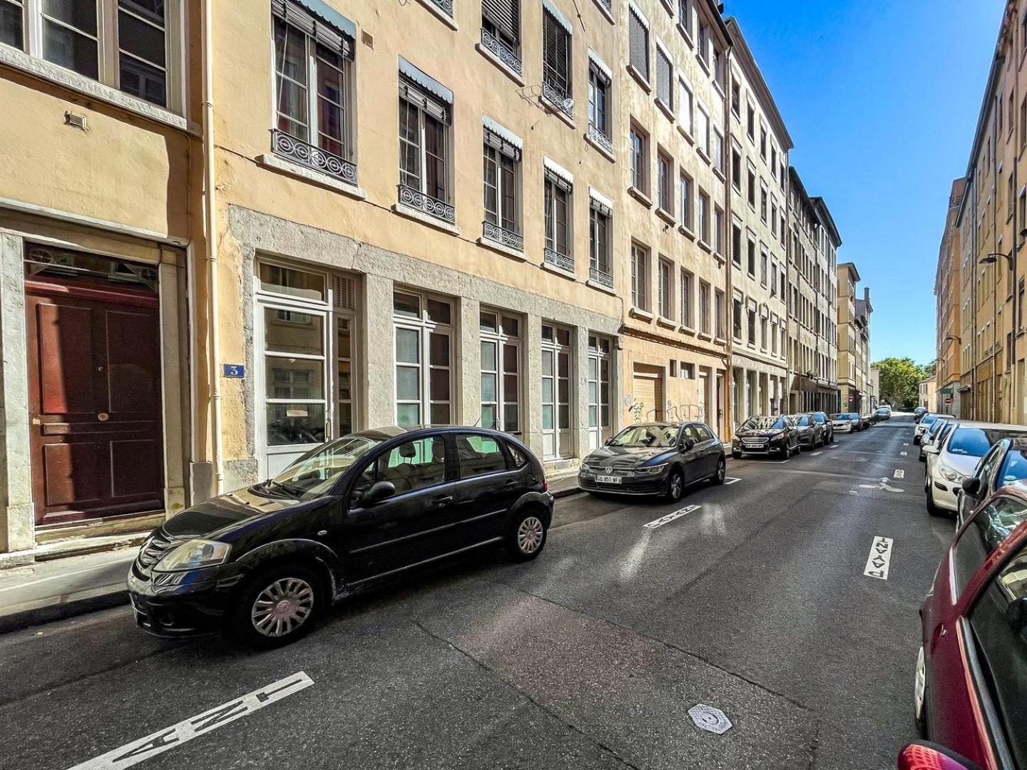 Le Duplex Des Pentes Ail Apartment Lyon Bagian luar foto